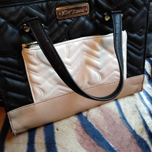 Handbag. - Picture 4 of 4